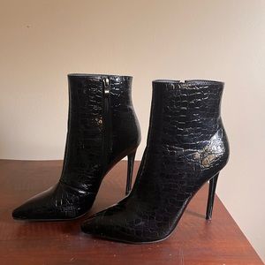 Black Heeled Boots